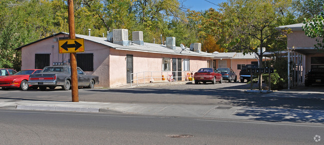 Building Photo - Isleta Apartments