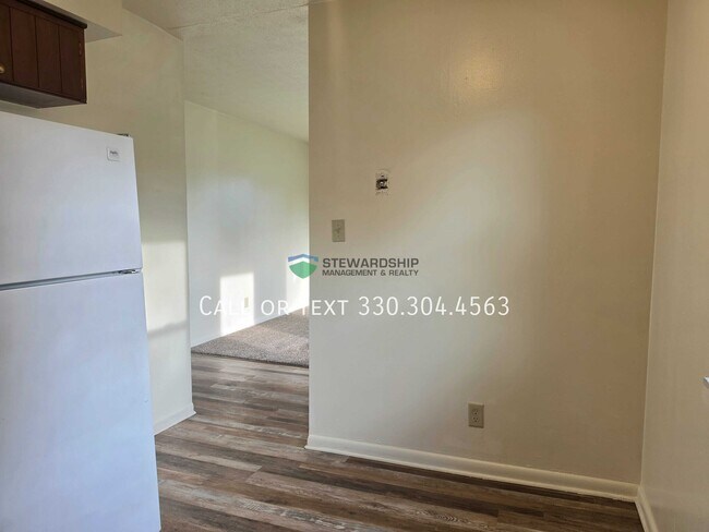 Foto del edificio - 2307 Nesmith Lake Blvd