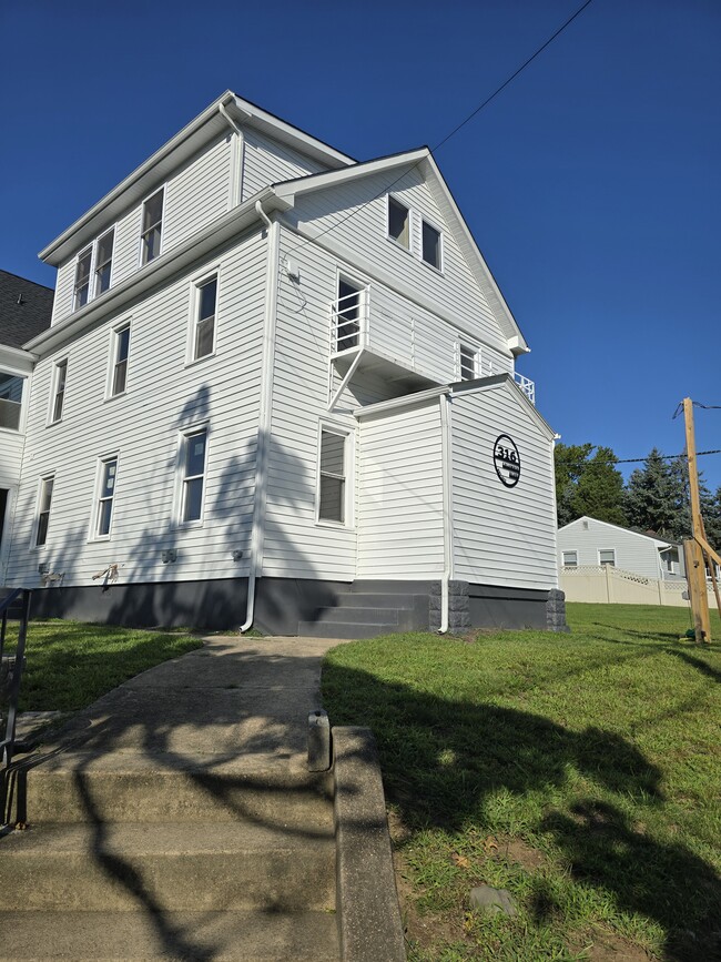 Building Photo - 316 Columbia Blvd