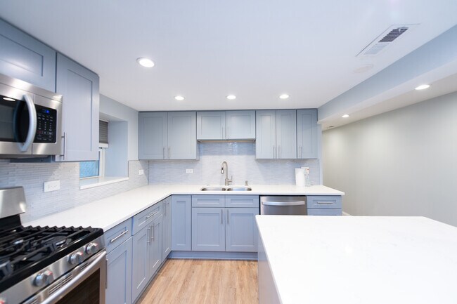 Foto del edificio - 4807 N Paulina St