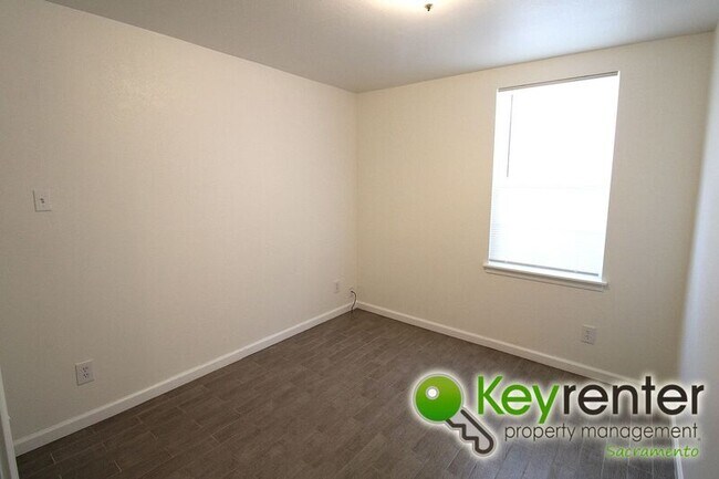 Foto del edificio - 3220 2nd Ave