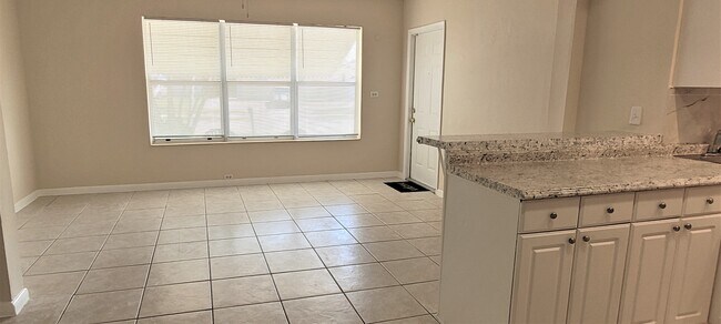 Living Room - 1411 NE 40th St