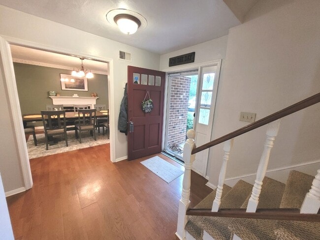 Building Photo - Spacious 5-Bedroom Home in Virginia Beach ...