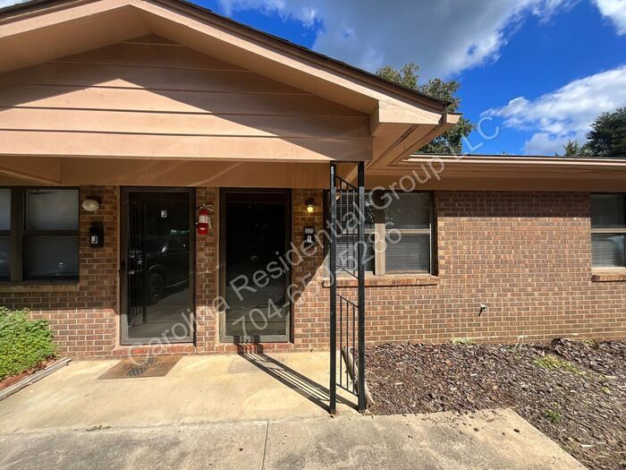 Primary Photo - 201 Arthur Dr