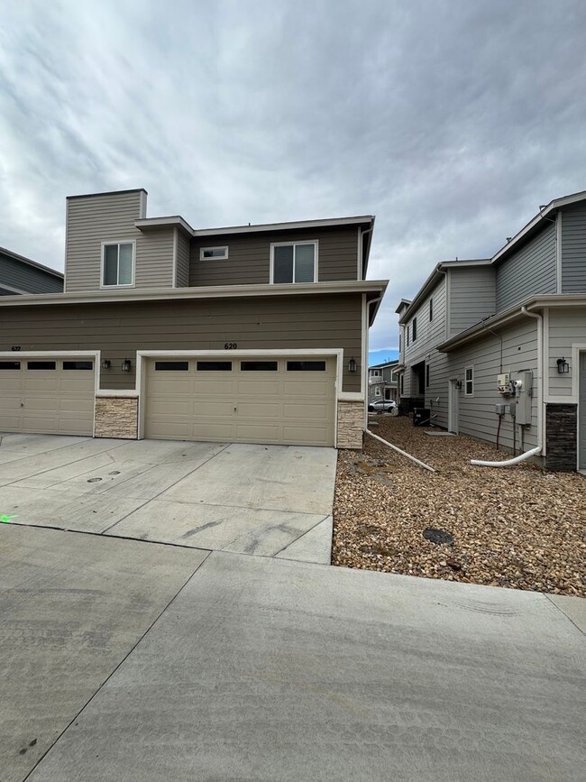 Building Photo - Newly Built Duplex Townhome Available in A...