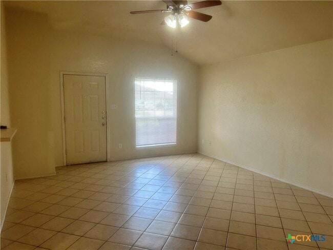 Building Photo - 4604 Wade Dr