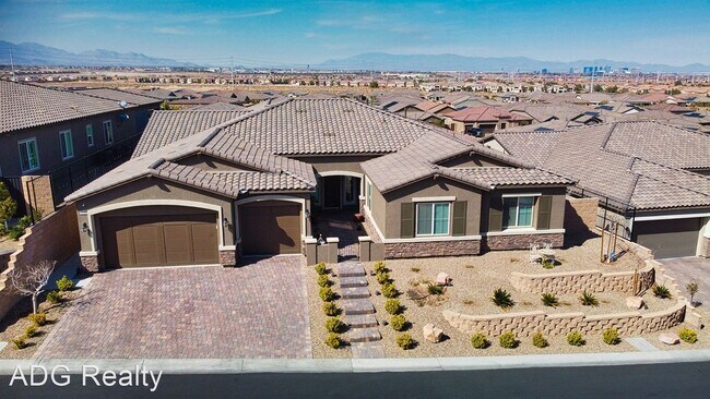Foto del edificio - 4 br, 3.5 bath House - 6248 Carol Butte Ct