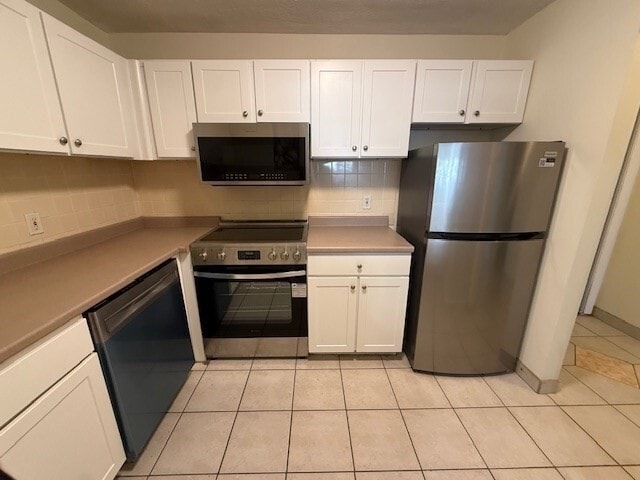 Building Photo - 32 Whites Ave