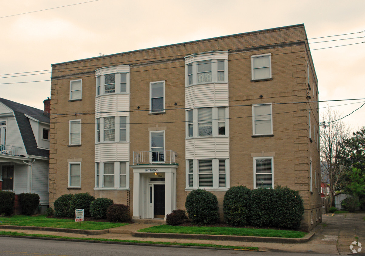 Foto del edificio - Matthews Apts.