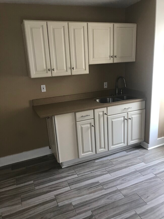 1101 Powers Run Rd Unit 1, Pittsburgh, PA 15238 Apartments in