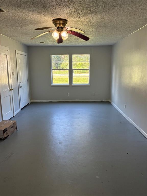 Building Photo - 2111 Steiner St