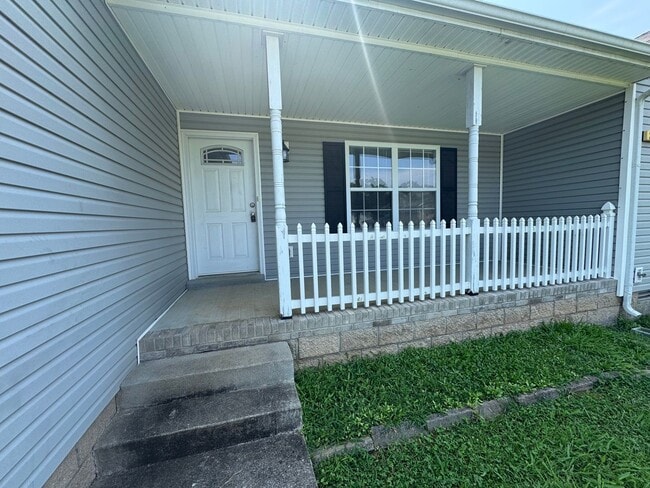 Building Photo - 371 Andrew Dr