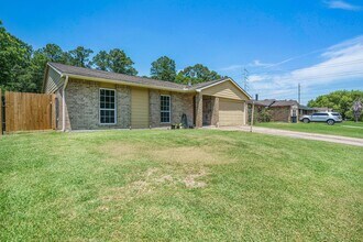 Building Photo - 6319 Hollow Pines Dr