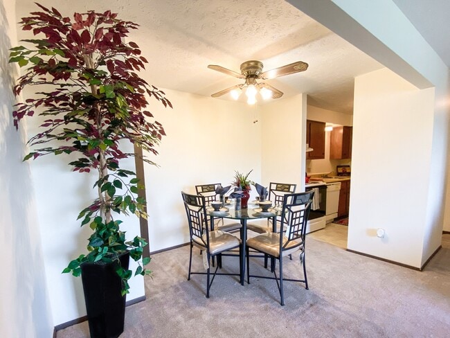 Model Dining Area - Condor Garden Apartments