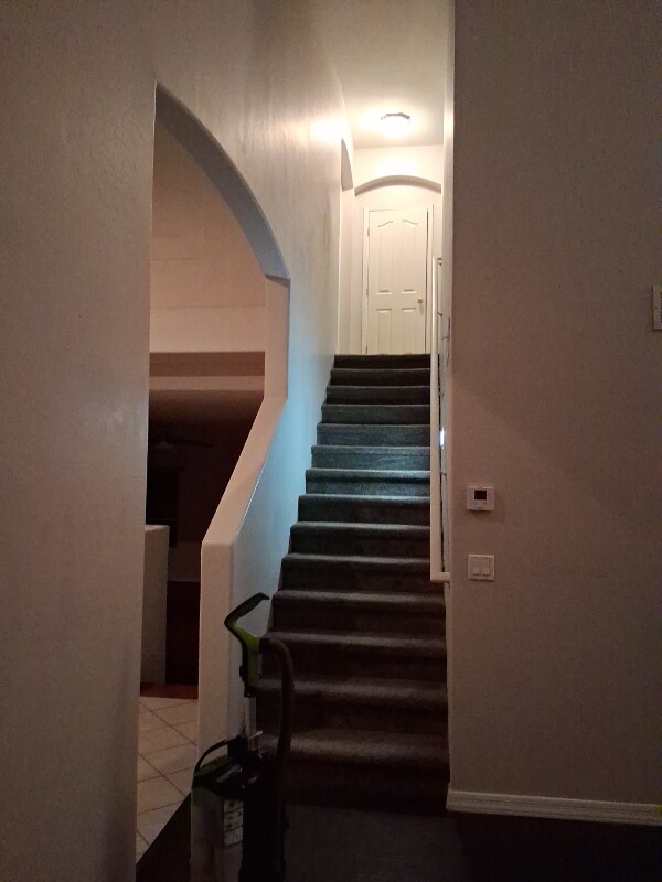 Foto del edificio - 1678 E Desert Breeze Ct