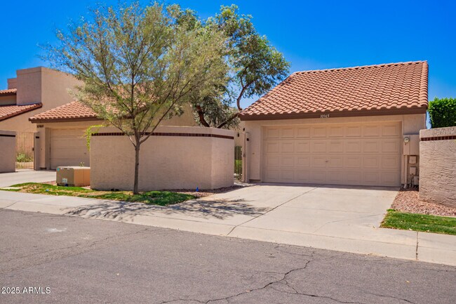 Building Photo - 10965 E Hope Dr