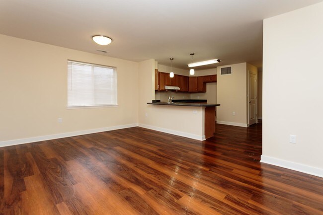 Foto del edificio - EastBrooke Apartments