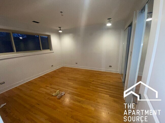 Foto del edificio - 2528 W Fitch Ave