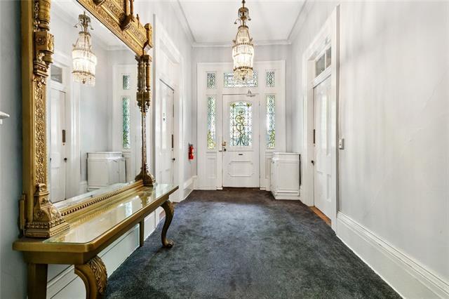 Foto del edificio - 823 Esplanade Ave