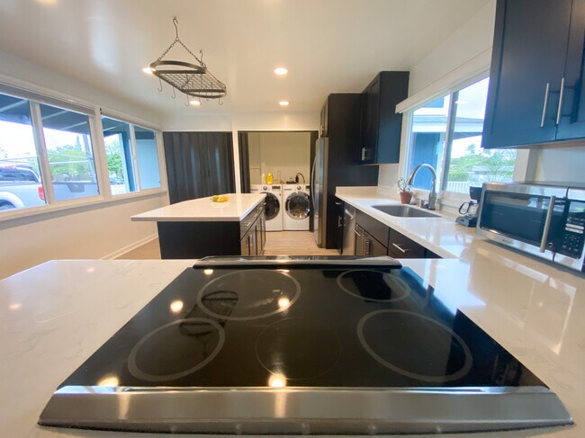 Foto del edificio - 4 Ilikupono St