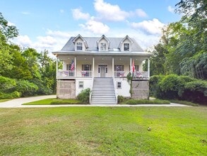 Building Photo - 68335 Taulla Dr