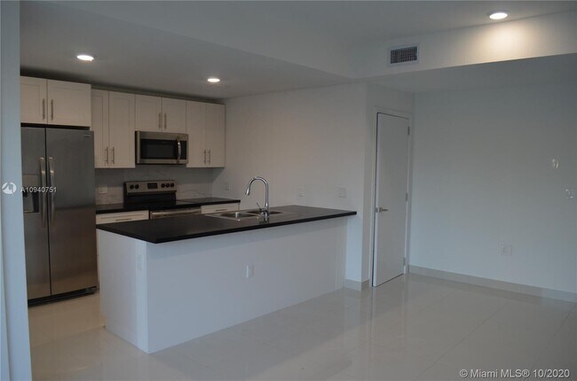 Building Photo - 25849 SW 139th Ave