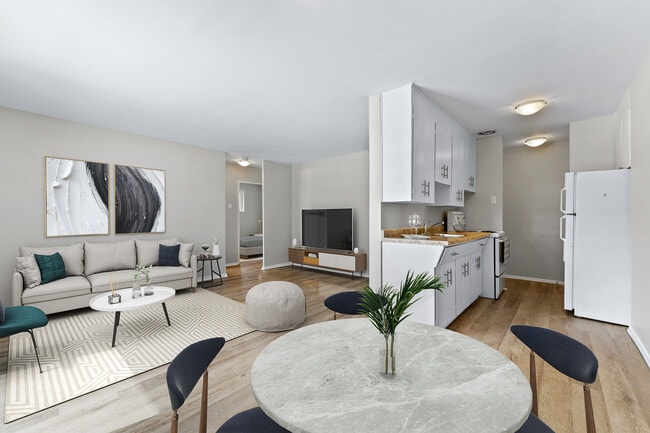Building Photo - Cove Side Residences