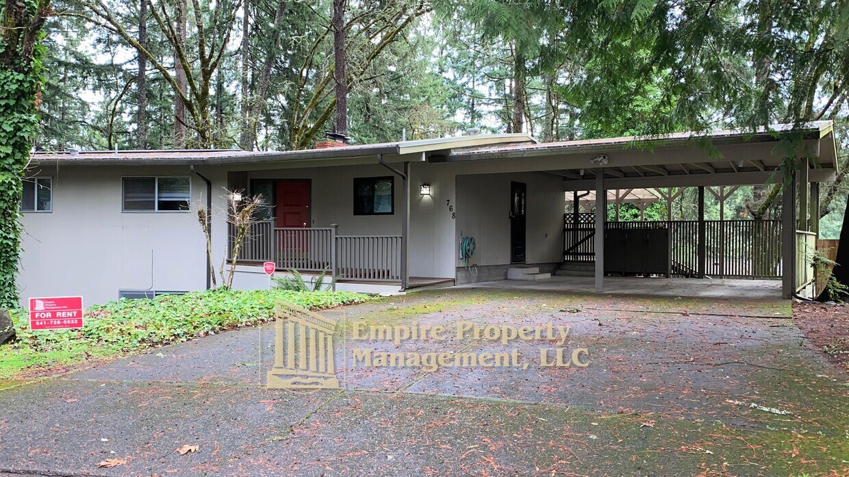 Primary Photo - 768 Foothill Dr