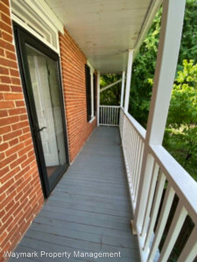Building Photo - 5 br, 2 bath House - 104 W. South Street