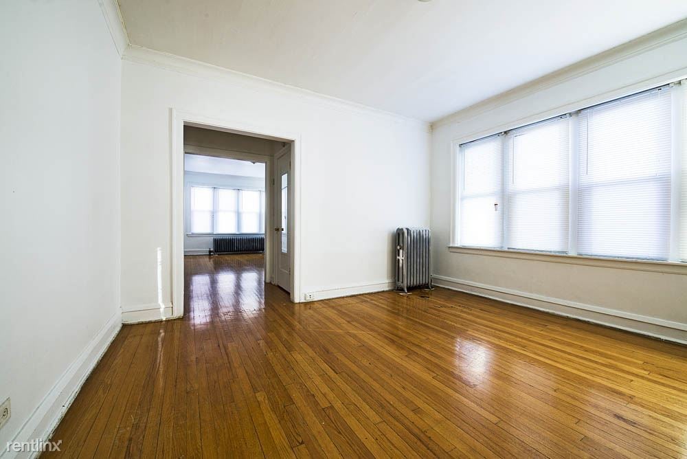 Primary Photo - 2 br, 1 bath Apartment - 1717 W 77th St