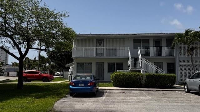 Building Photo - 2020 NE 51st Ct