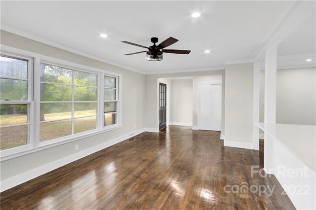 Foto del edificio - 6521 Mt Holly-Huntersville Rd