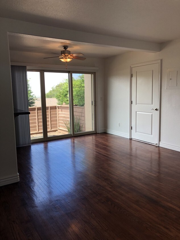 Monterey studio Condo for Rent in Monterey, CA
