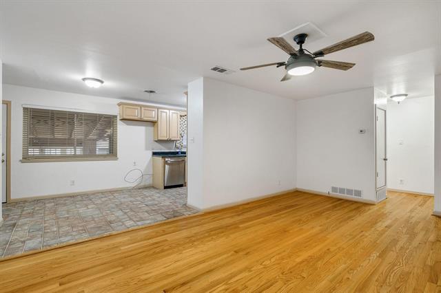 Foto del edificio - 1230 Oriole Ln