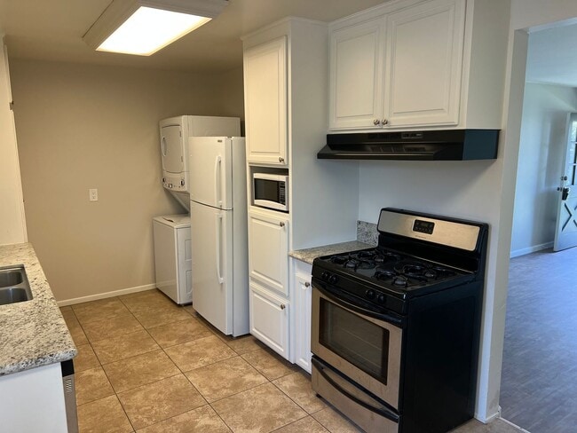 Interior Photo - Charming 1 Bedroom unit, completely remodeled with In-Unit Washer/Dryer!