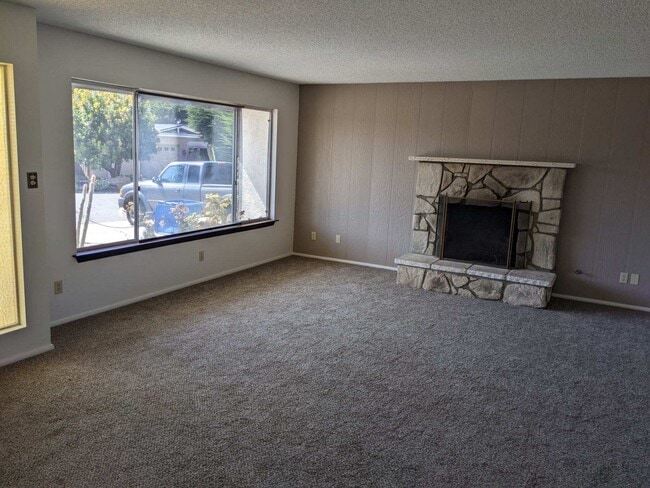Building Photo - 3110 Coral Ave