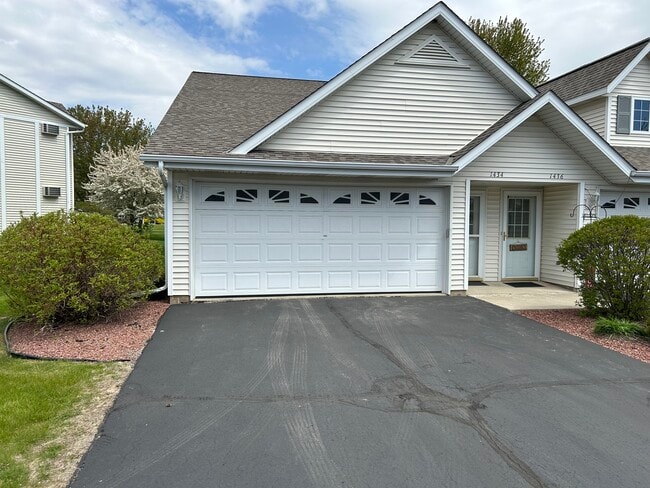 Building Photo - 1434 Watercress Cir