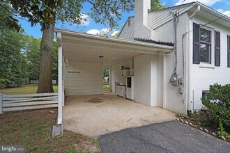 Building Photo - 2301 Barbour Rd