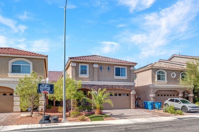 Foto del edificio - Beautiful 4 Bed 2.5 Bath Home Jones and Wa...