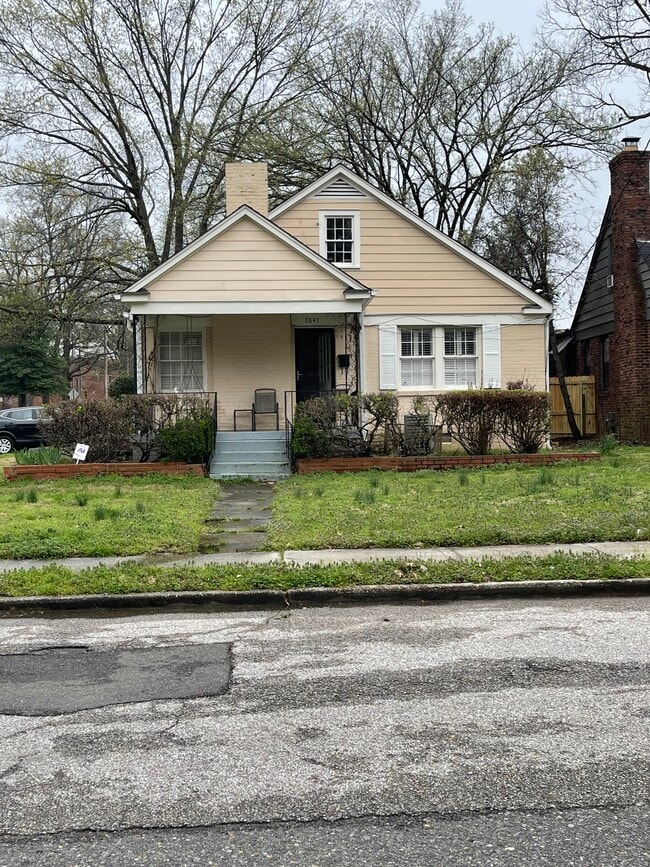 Building Photo - 3641 Cowden Ave