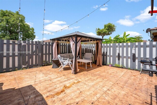 Foto del edificio - 11112 SW 236th Terrace