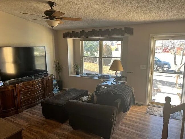 Foto del edificio - 4506 Lancaster Dr