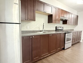 Building Photo - 20 Bradmon Dr Building Photo - 20 Bradmon Dr