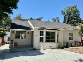 Building Photo - 2214 Waltonia Dr