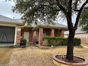 Building Photo - 9833 Fillmore Dr
