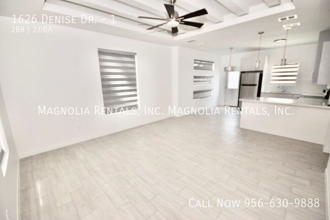 Building Photo - 1626 W Denise Dr