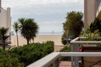 Building Photo - 21 Spinnaker St