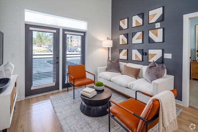 2BR, 2BA - 2A - 1.021SF - Sala de estar - Sterling Nashville West