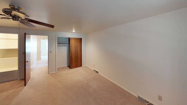 Foto del edificio - 1422 W Ash St