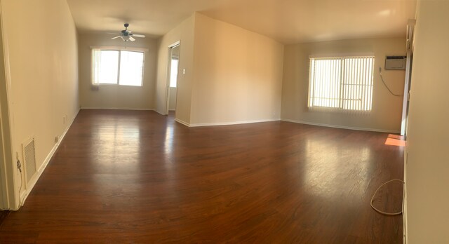 Foto del edificio - 541 N Flores St